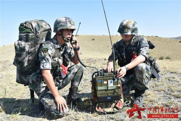 利用电台与上级进行通联