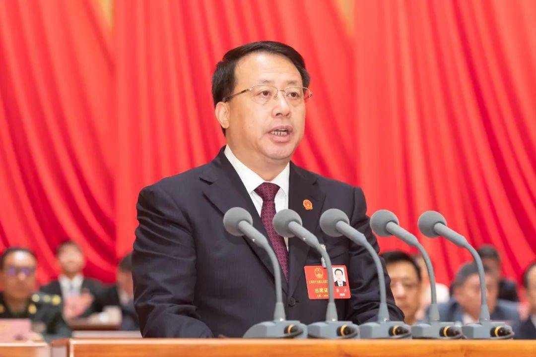 要闻新当选的上海市市长龚正进行宪法宣誓并讲话