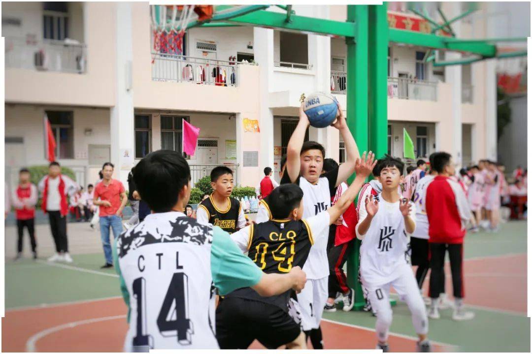 宣威热血少年赛场争锋记宣威五中初中部首届篮球运动会