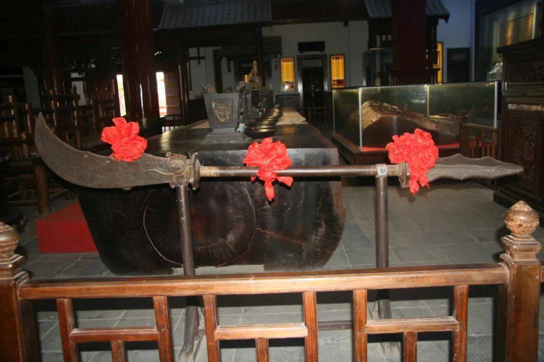 史书记载的明清时期状元大刀都在百斤以上,其中明将卢象升的练功大刀