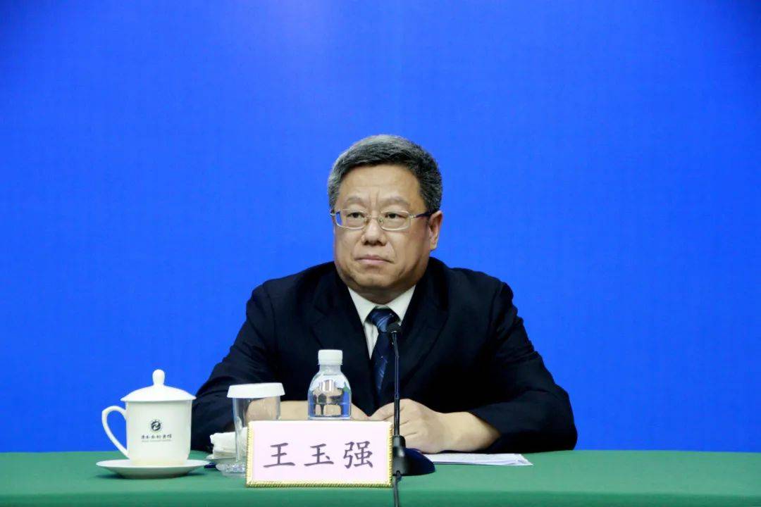 省审计厅党组成员,总审计师王玉强答