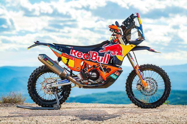 新的 450 rally replica 工厂车队复制版,全球限量发售 85 台,官方