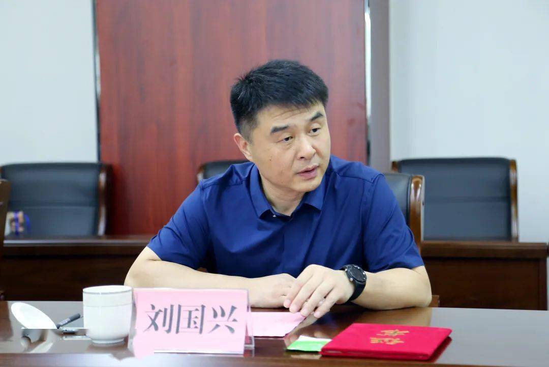 章丘四中炎炎夏日献真情爱心助学润心田