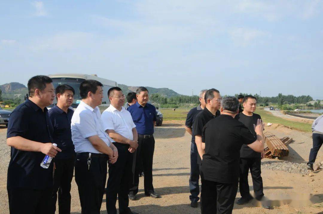 秦皇岛市委副书记丁伟一行来我市考察乡村振兴工作