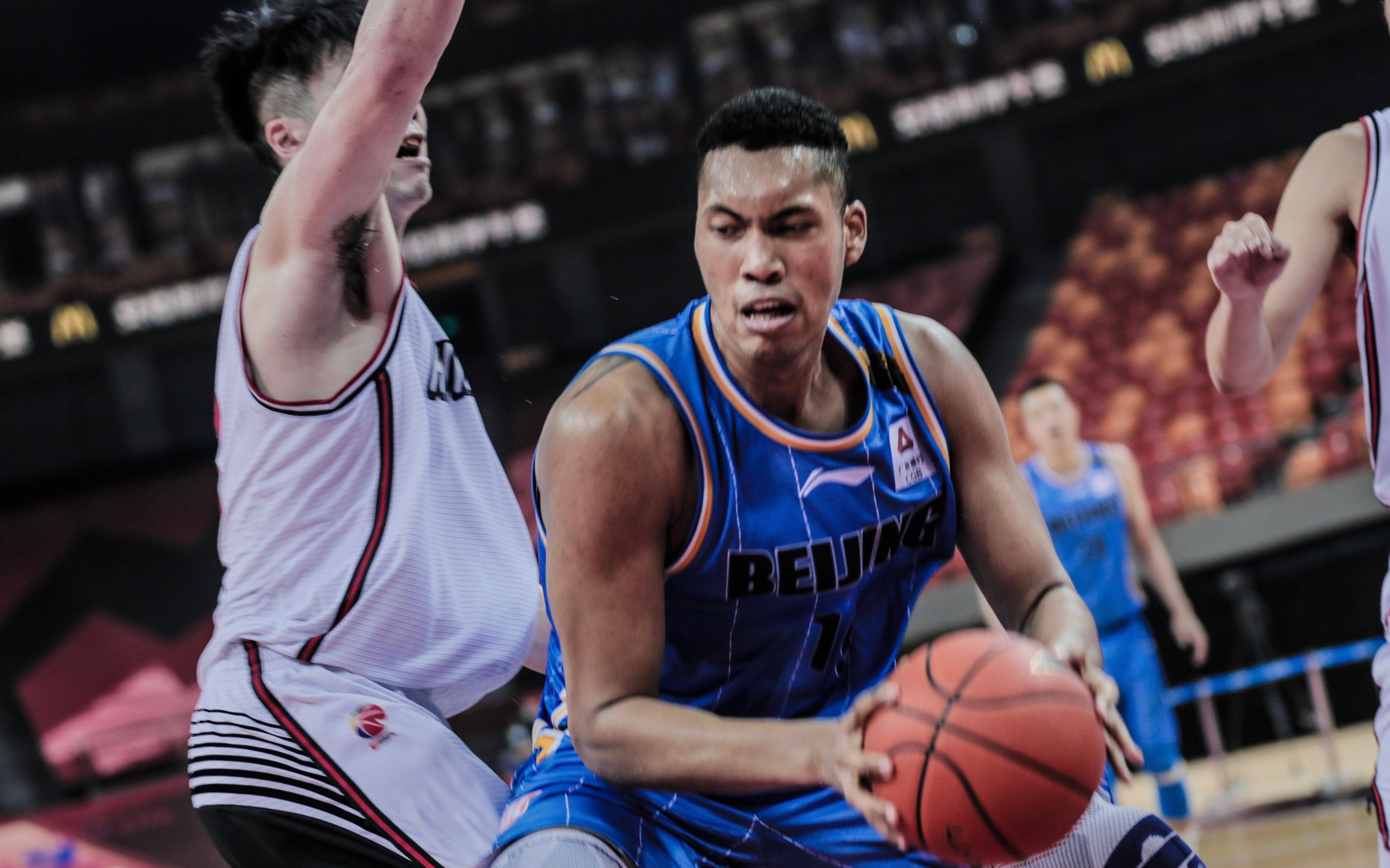 专访|首钢团宠丘天:进步源自带着思考去训练,停赛期建立了信心