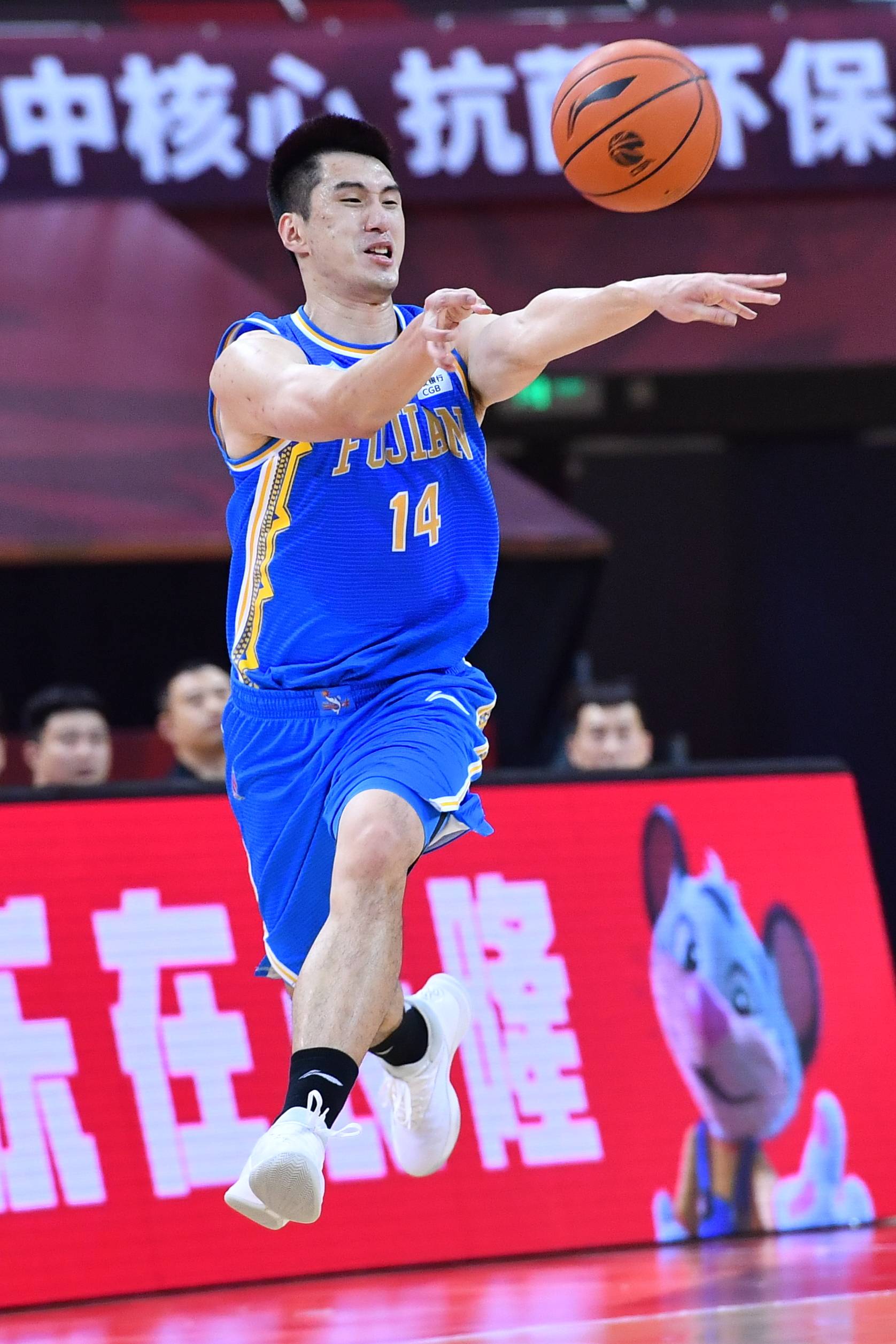 篮球——cba复赛第二阶段:福建豹发力胜南京同曦宙光