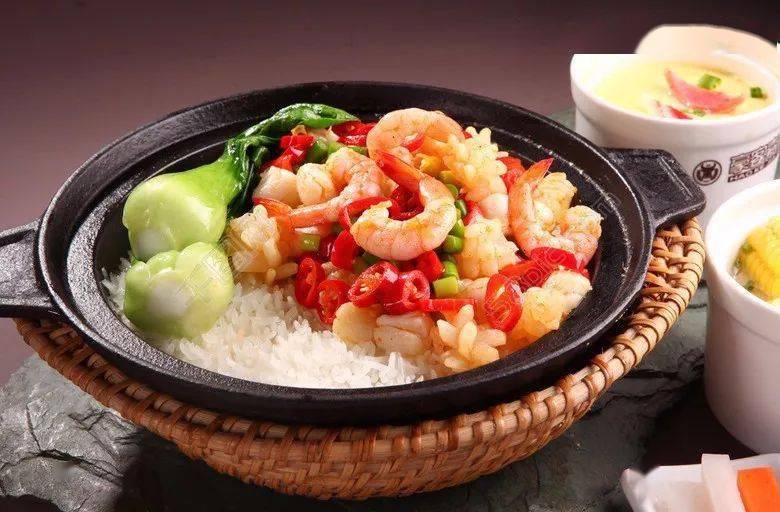 有肉有菜有颜值的煲仔饭做法