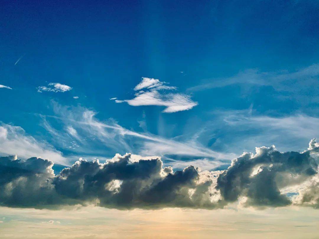 广州夏天的云,真的太美!