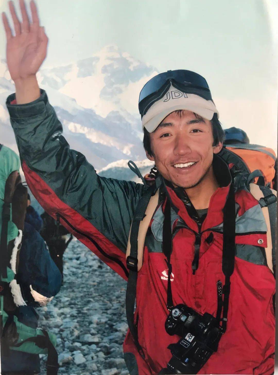 追梦西政人|索朗顿珠:登顶珠峰的西政人_西藏登山队