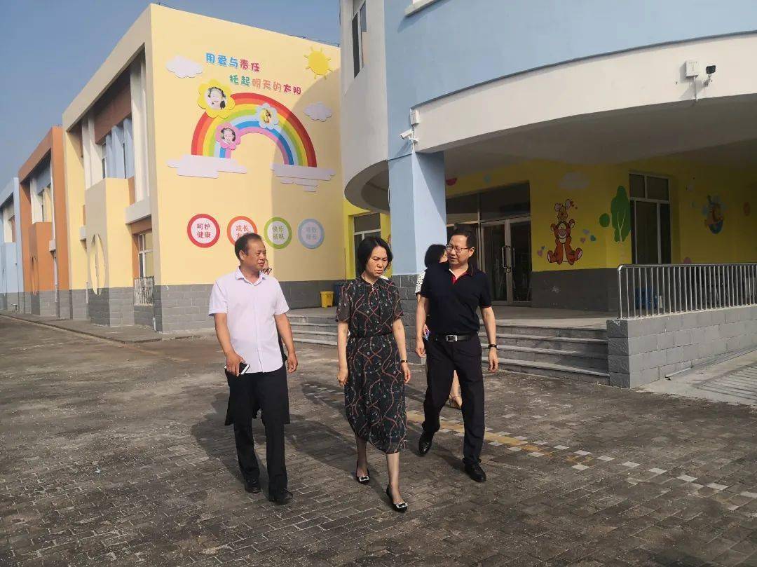 市教育局局长高娃一行深入科尔沁区检查指导学前教育工作