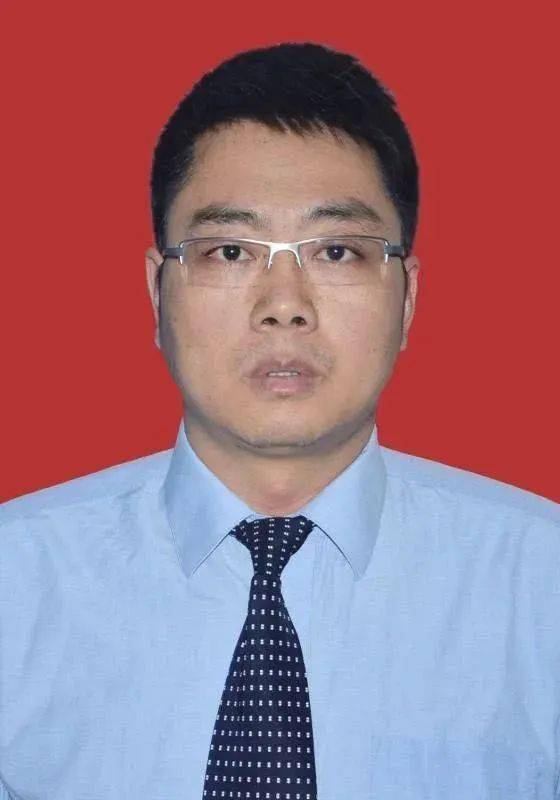 汪立平副主任医师,国际骨密度测量学会(iscd)会员,毕业于浙江中医学院