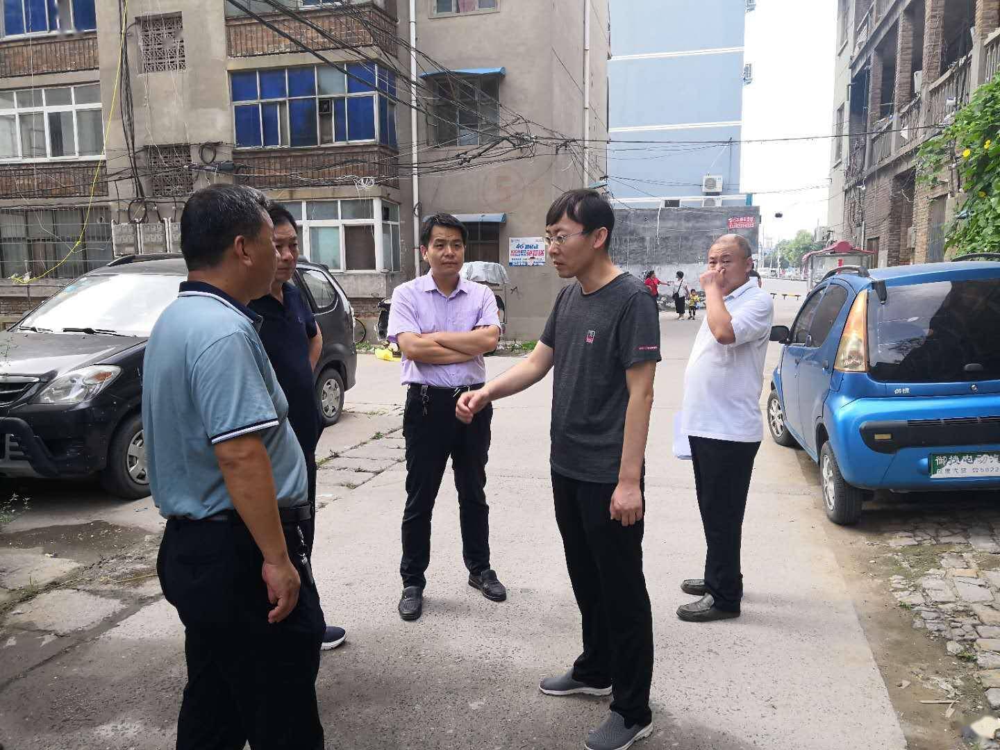 延津付英民督导检查国家卫生县城创建工作