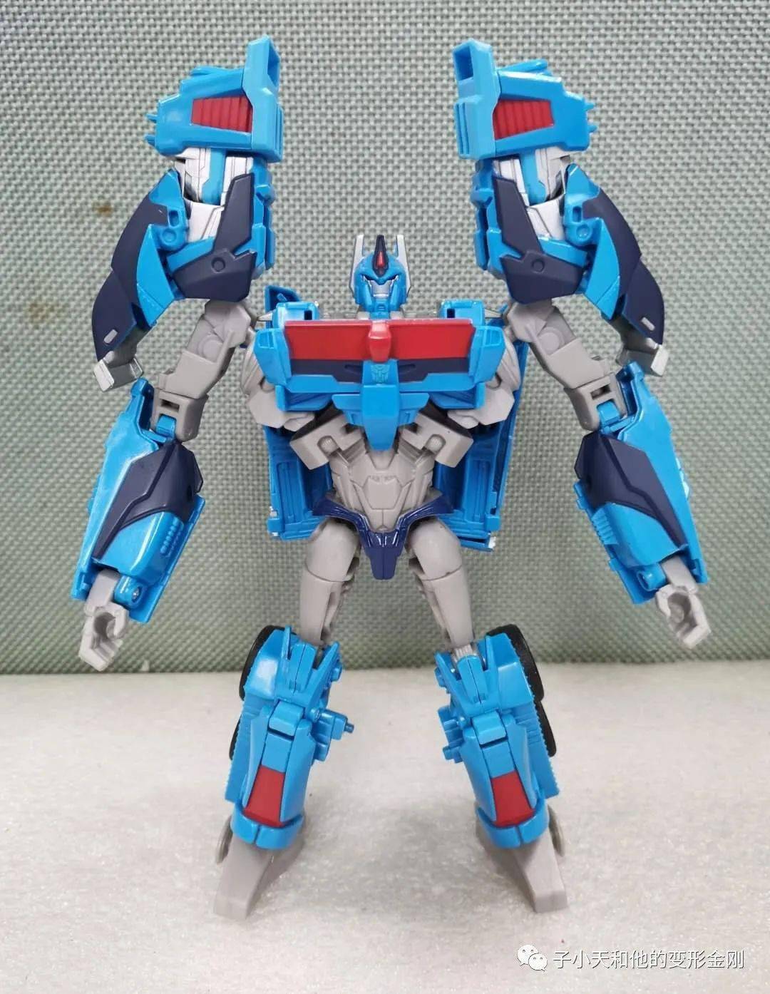 玩具】子小天:粑粑总测评《变形金刚 tfp系列v级美版野兽猎人通天晓》