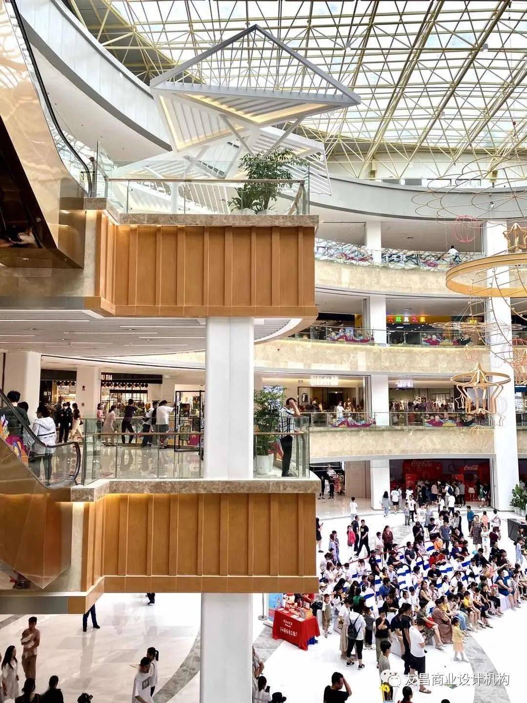 友昌新作盐城八佰伴趣爱新生华彩启幕