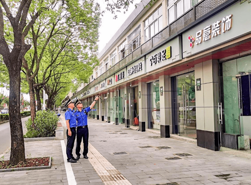 学四史61城更美城市门面成风景这个区探索根治店招店牌顽症