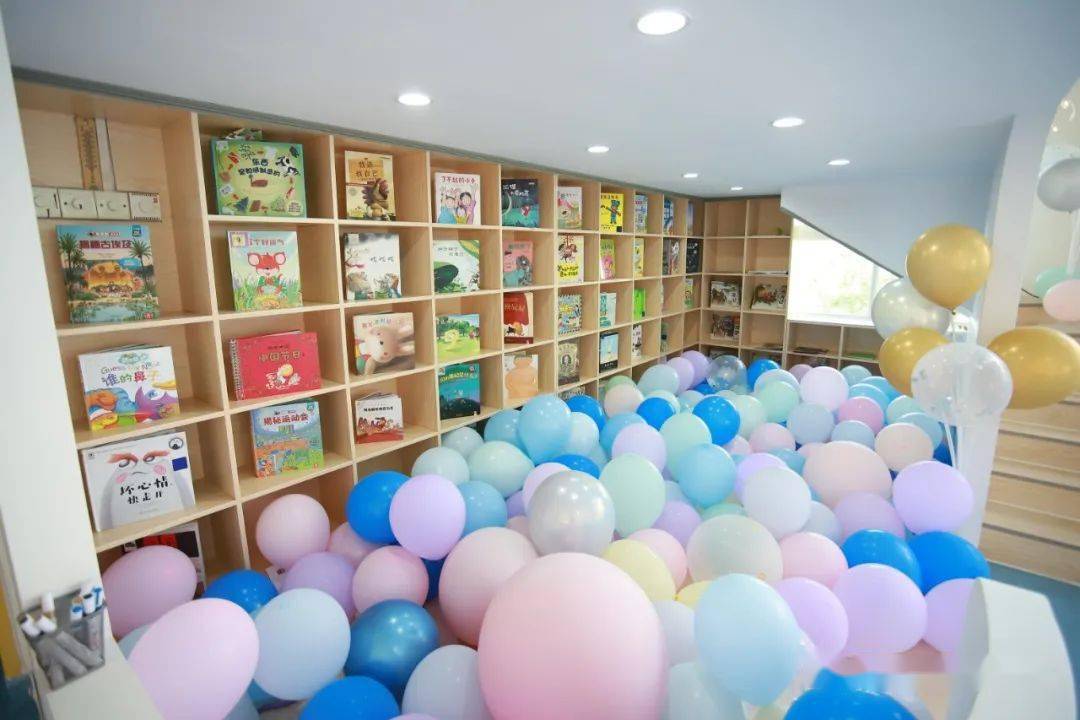 感恩祝福放飞梦想记祈福精英幼儿园2020届大一班毕业典礼