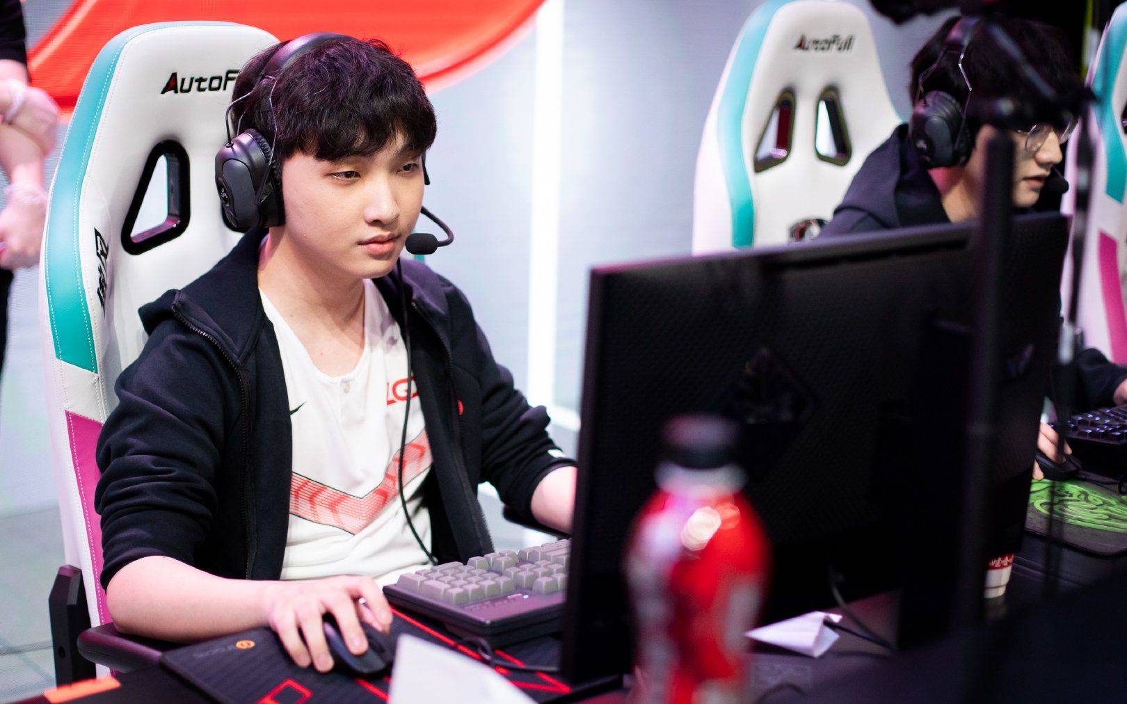 天道酬勤!lgd时隔4年再进lpl季后赛