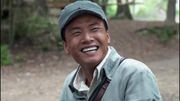 马上天下陈三川欺负小兵人家教他骑摩托车还叫人家罗趴趴