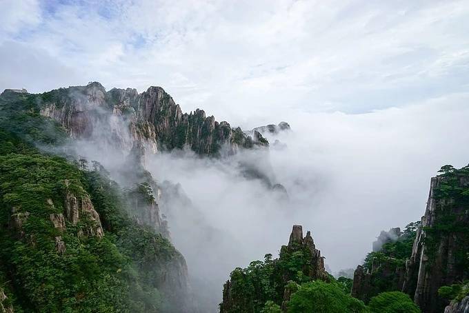 俯仰天地,山水之间皆气度