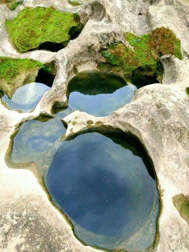 微吉安惊叹安福武功山居然有如此美的冰臼