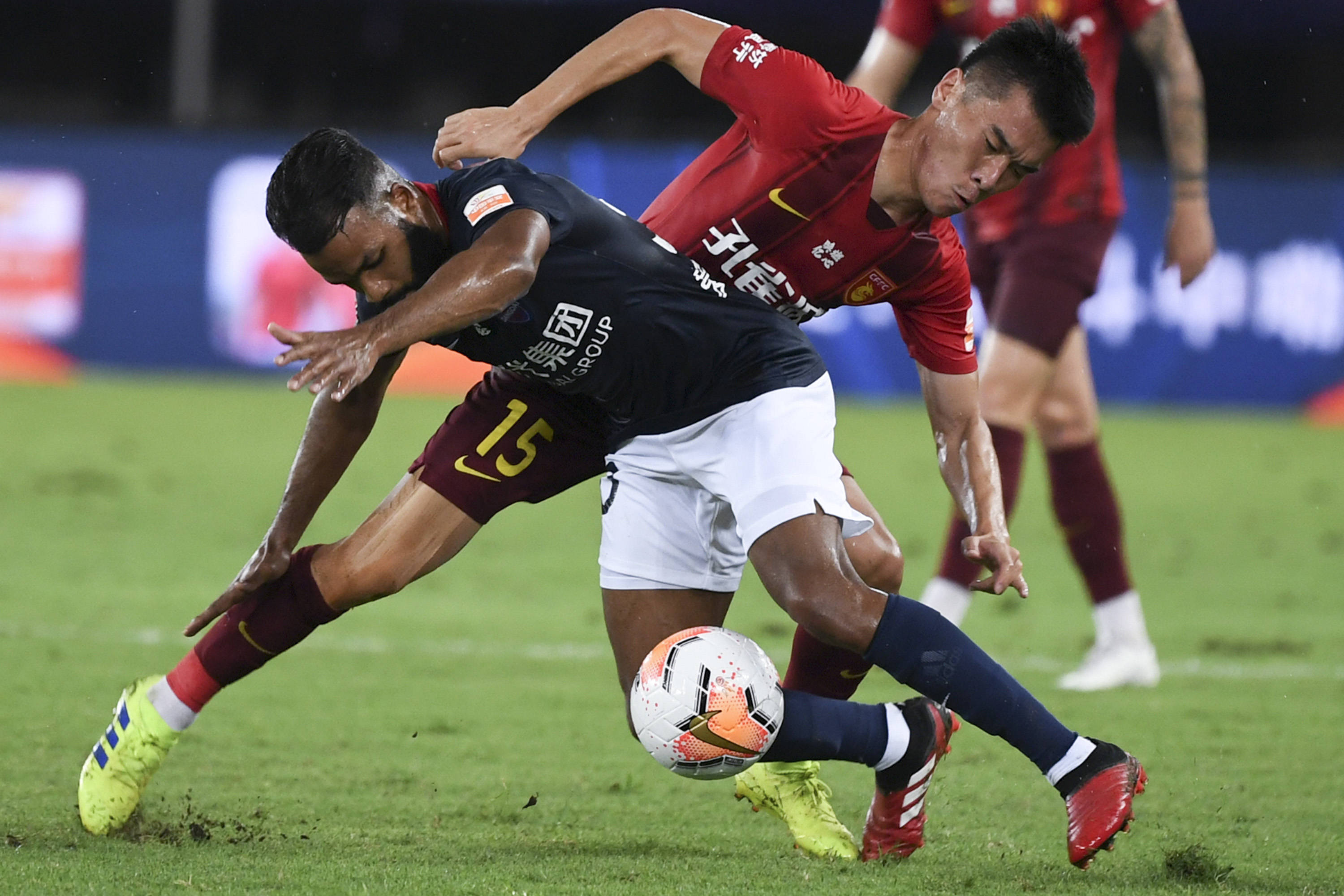 足球——中超:河北华夏幸福战平重庆当代