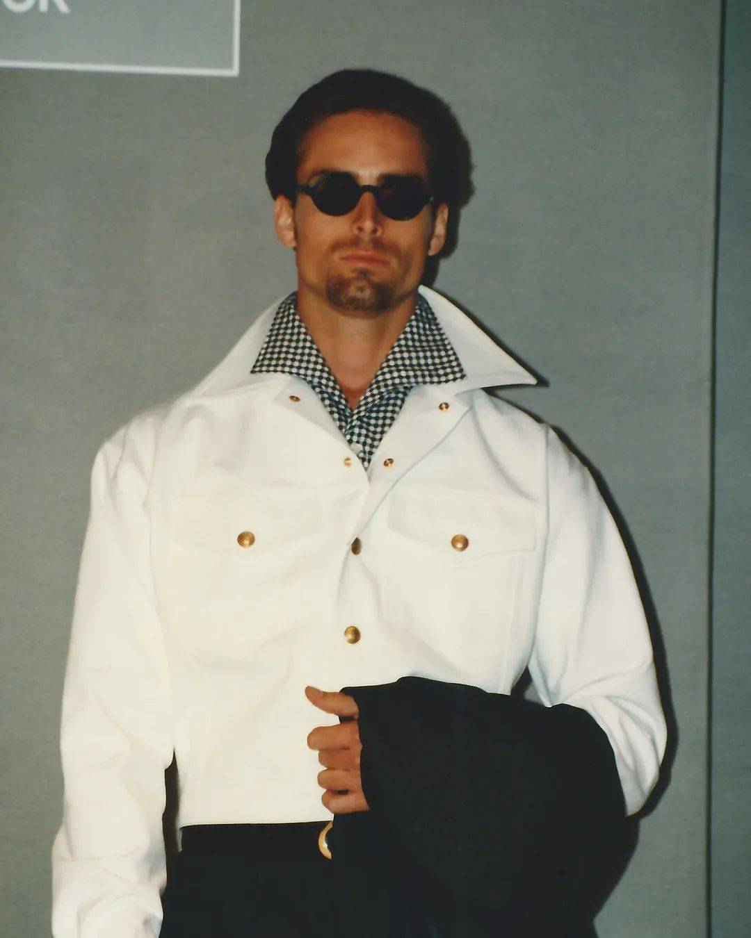 90年代,有一位dior御用男模greg hansen,巅峰时期曾为dior的男装高定