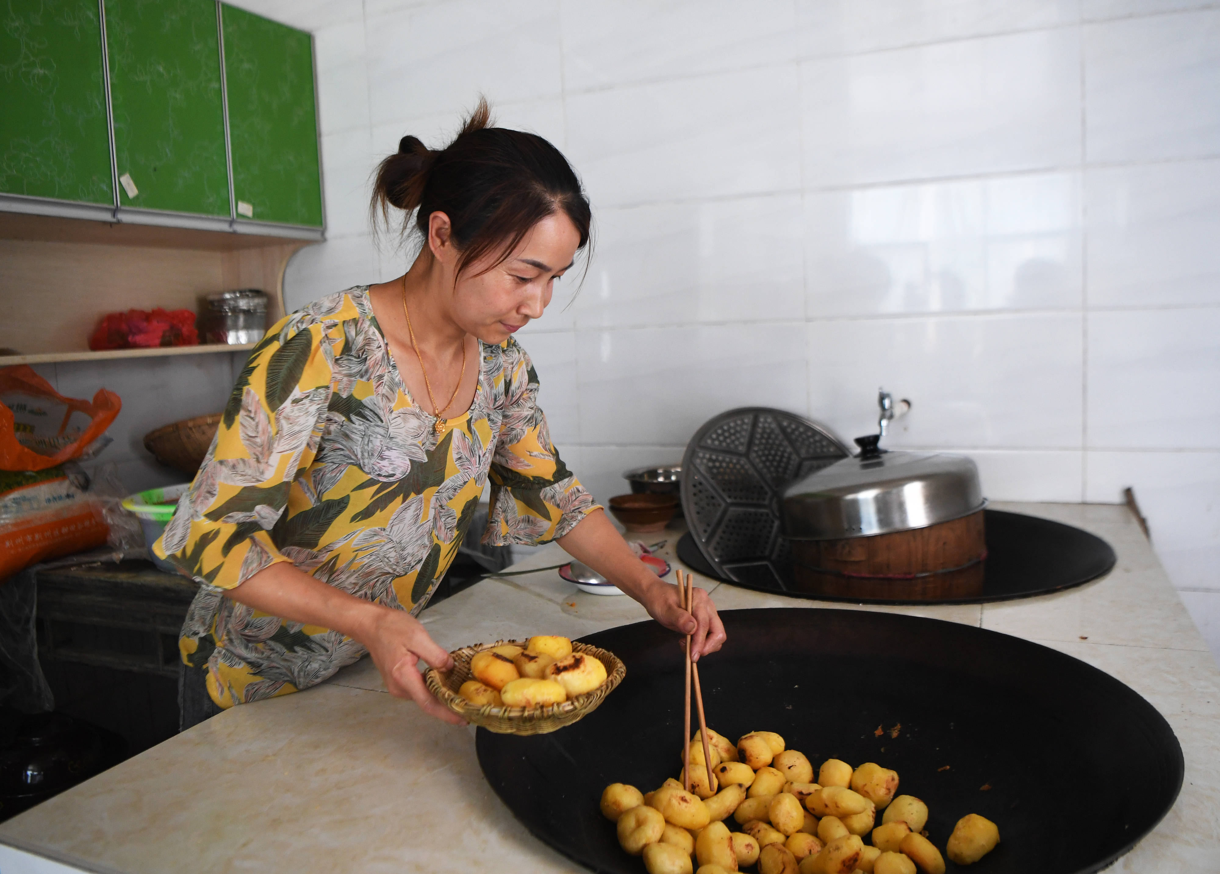 从农家乐餐桌看供给侧之变——重庆巫山农业供给侧改革见闻