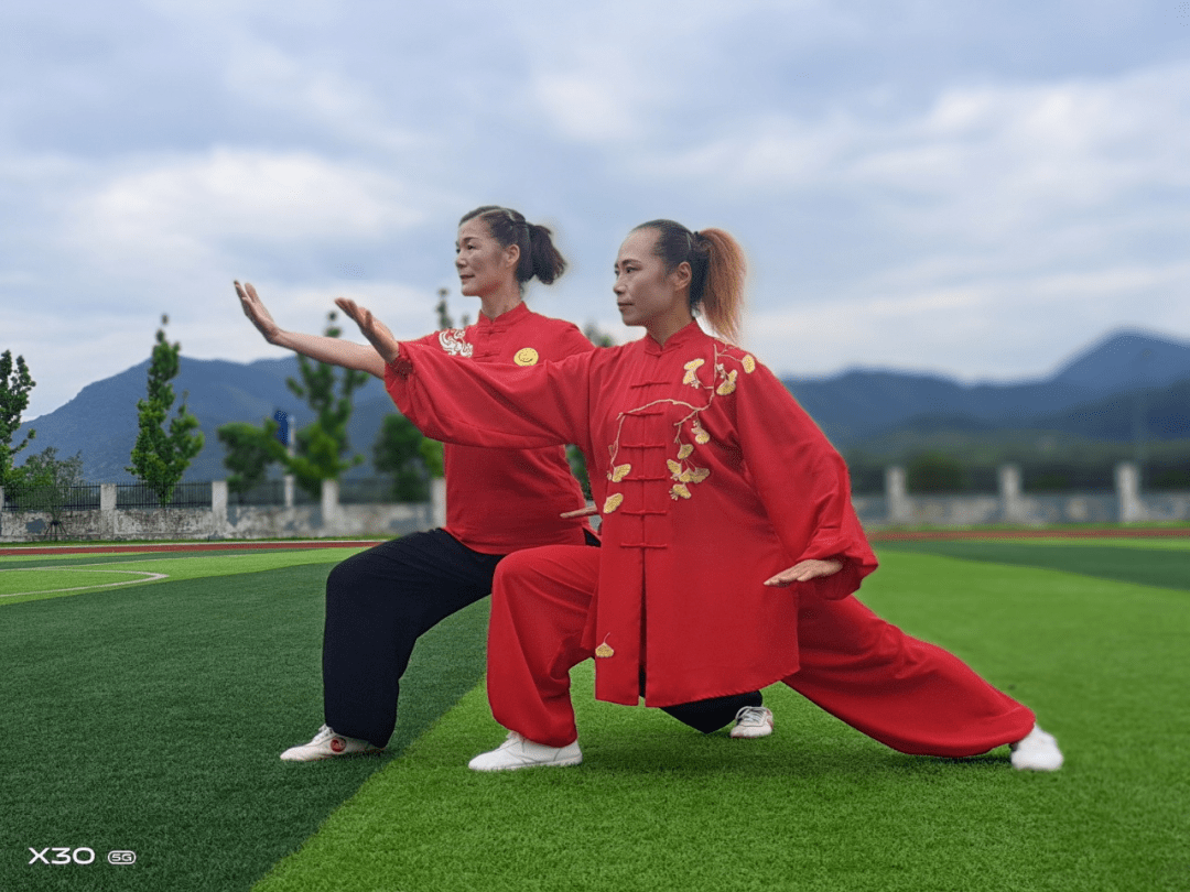 宣城市泾县老体协太极拳分会参加第十二届全民健身日活动圆满成功