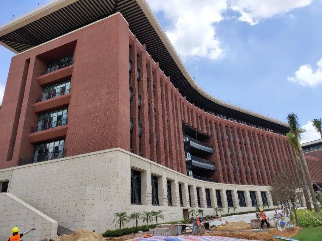 电子与通信工程学院)乔迁三喜,是同学们的喜事,也是学校,深圳,乃至