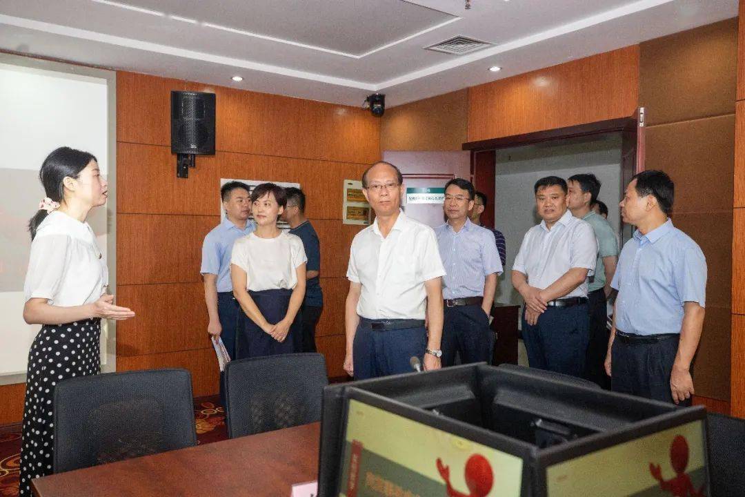 长郭毅,市委常委,常务副市长杨文斌,市委常委,南昌警备区司令员陆建刚