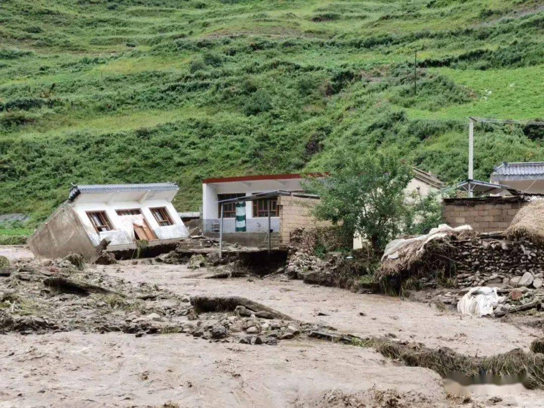 据岷县山洪灾害预警平台监测和实地监测,最大过程降水量发生在禾驮镇