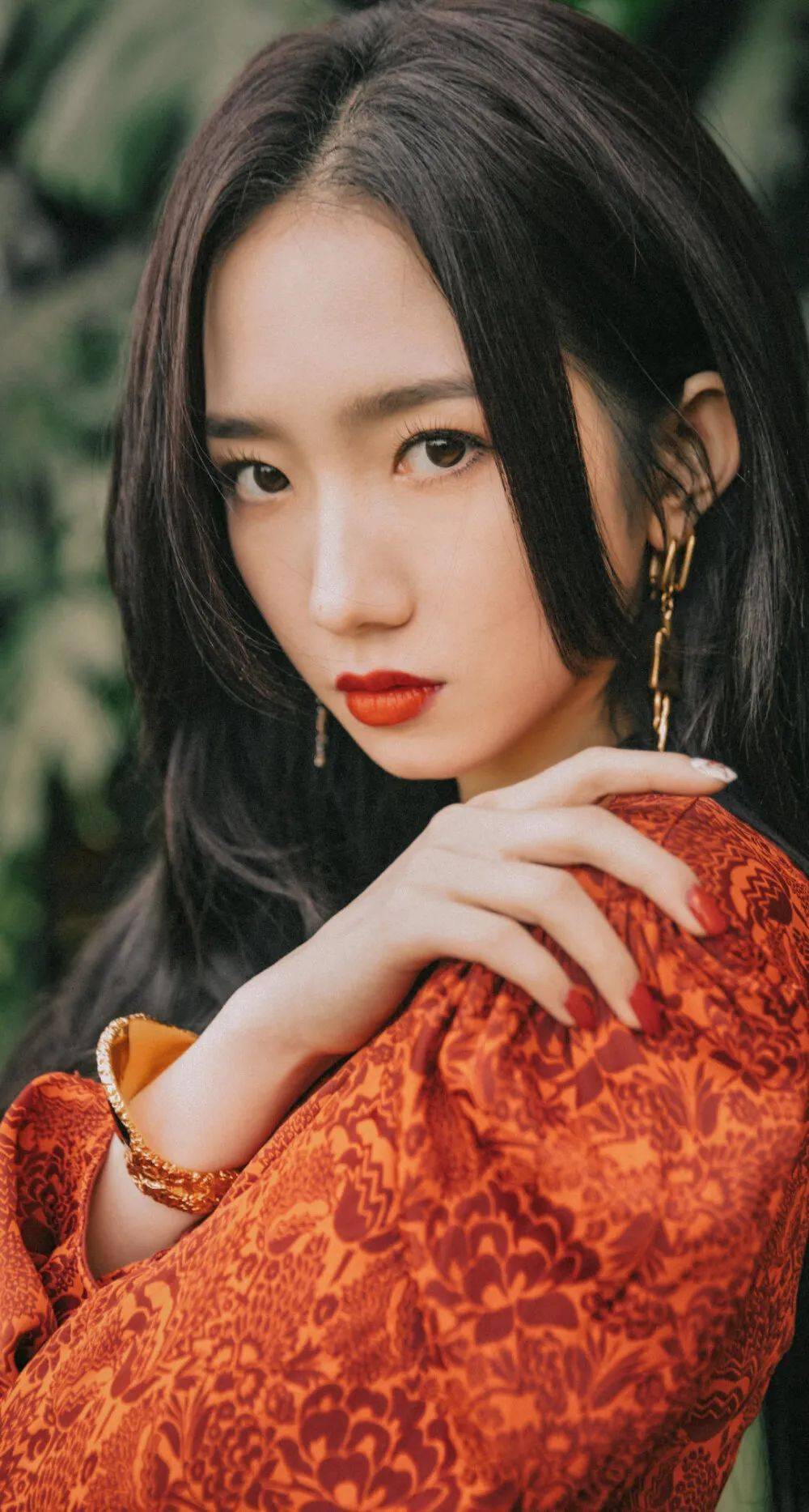 手机壁纸孟美岐