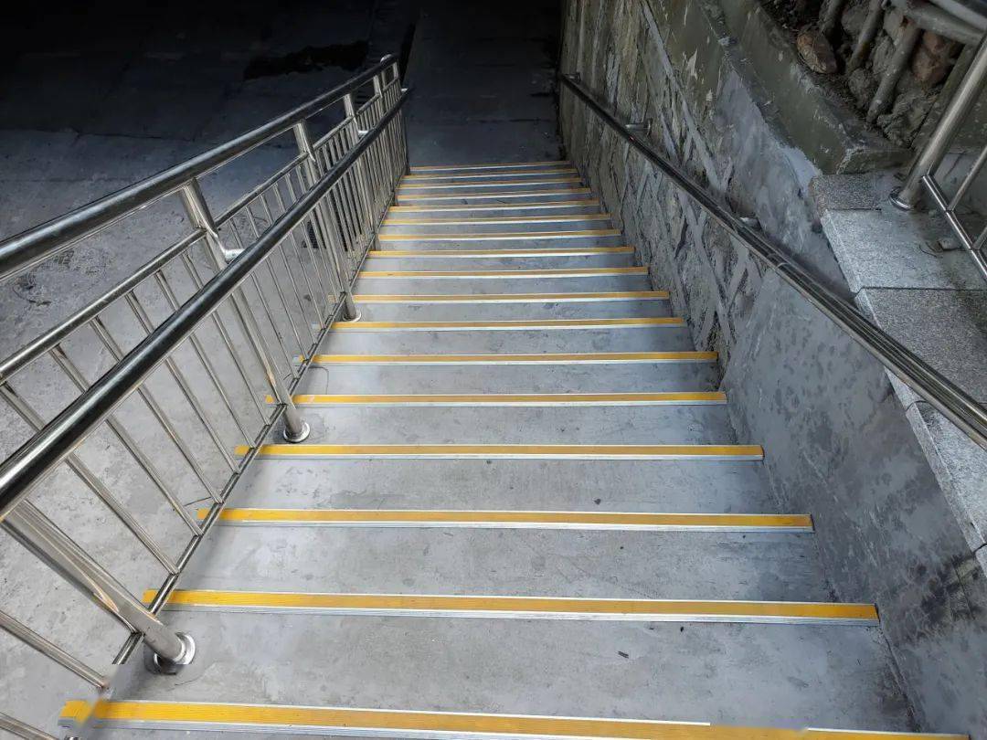 市政之窗 | 凤起台阶升级改造,老百姓都点赞