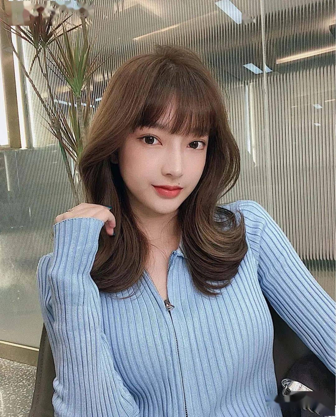 2020流行" 云朵烫 "发型_手机搜狐网