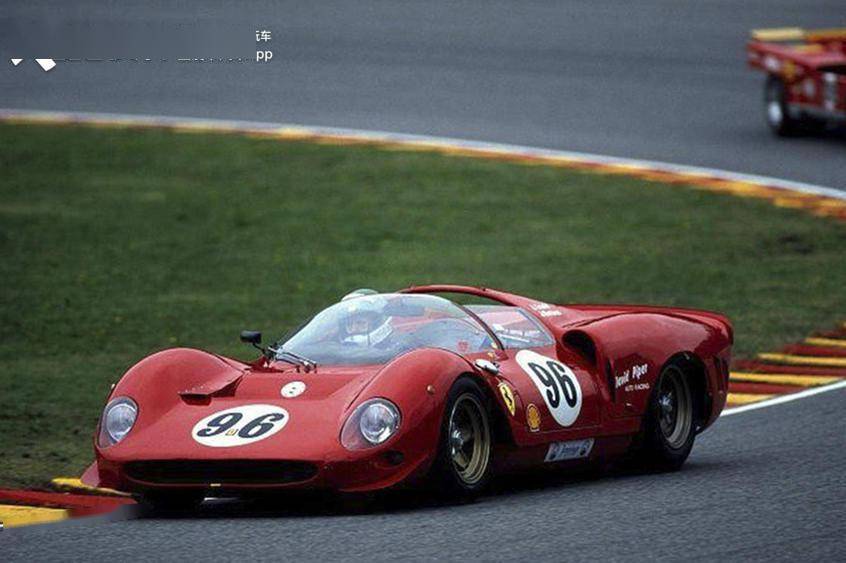 怎能甘当背景?1966 法拉利330 p3耐力赛车