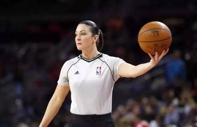 nba9号女裁判图片