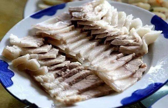 白水煮肉的香味在那个院子里多年不散深夜电台