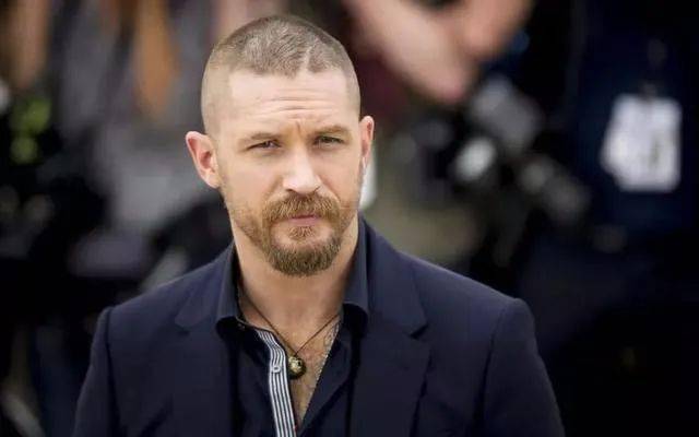 清爽型男必剪"skinhead平头"发型推荐,男星示范给你看!