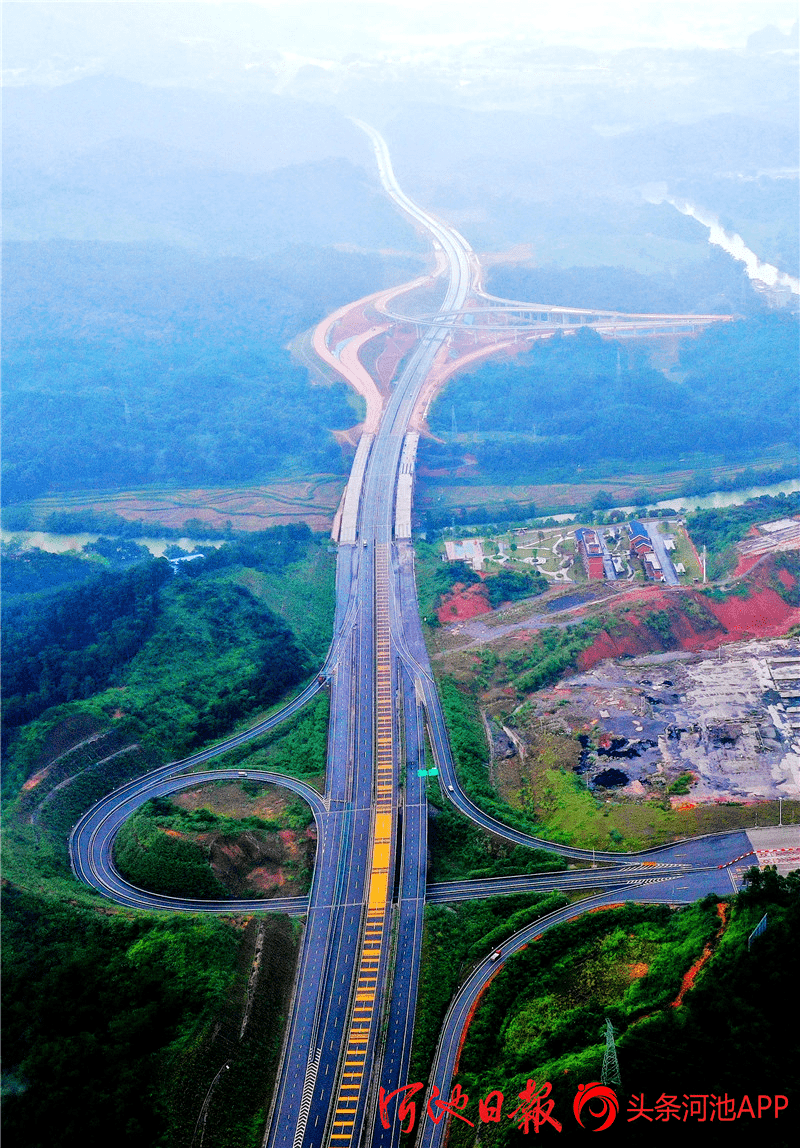 都巴高速公路图片