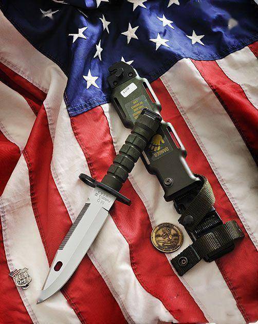 美国m9折叠军刀图片