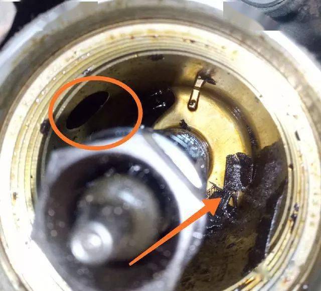 科鲁兹保养发动机拆下的机油滤芯让车主很生气