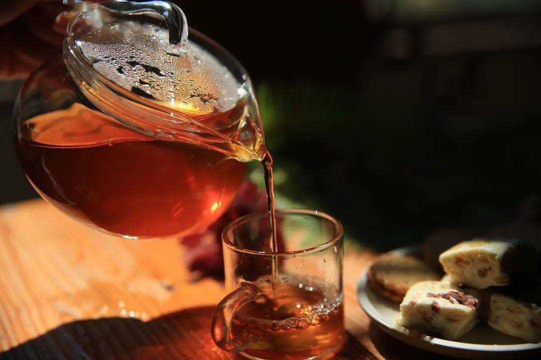 生活秋季如何喝茶养生