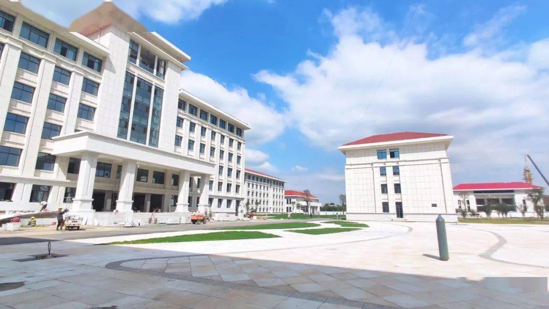 安阳新一中学高清大图!