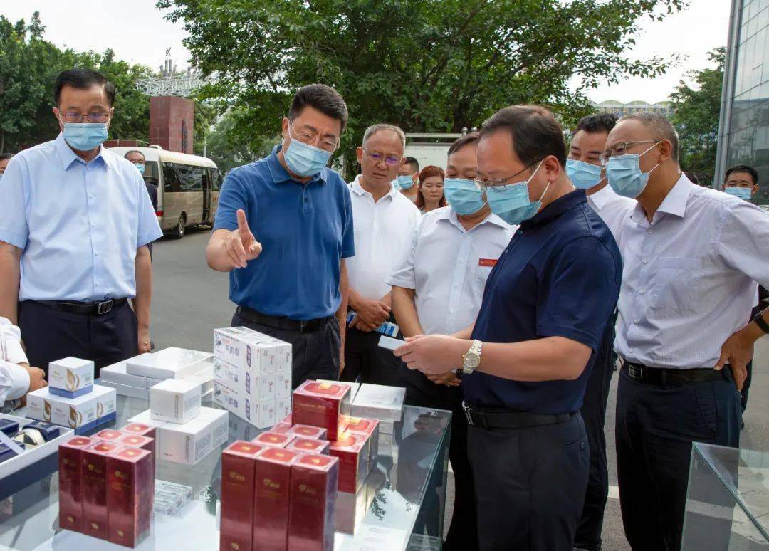 州委常委,州国资委党委书记陈文,州委常委,西昌市委书记马辉参加.