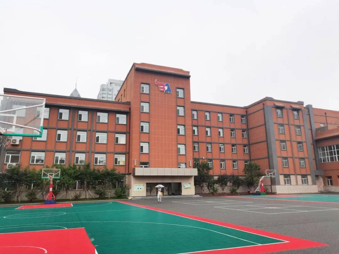 直击长春中小学开学第一天!_北安