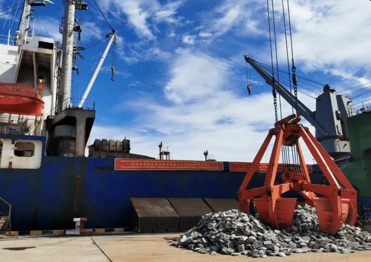 印尼雅石首船镍铁成功发运