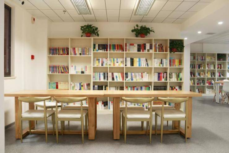 逸城阅览室打通城市阅读最后一公里