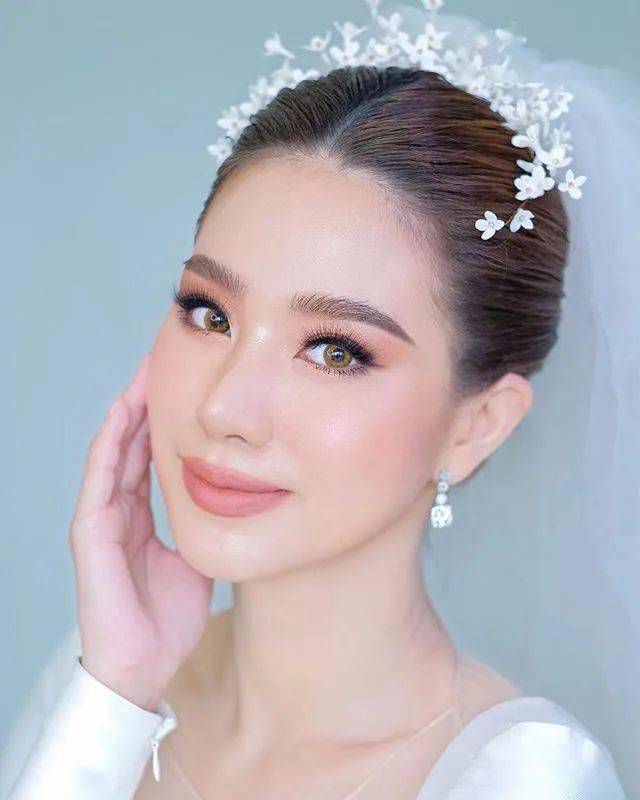 收藏8月泰系新娘造型集锦