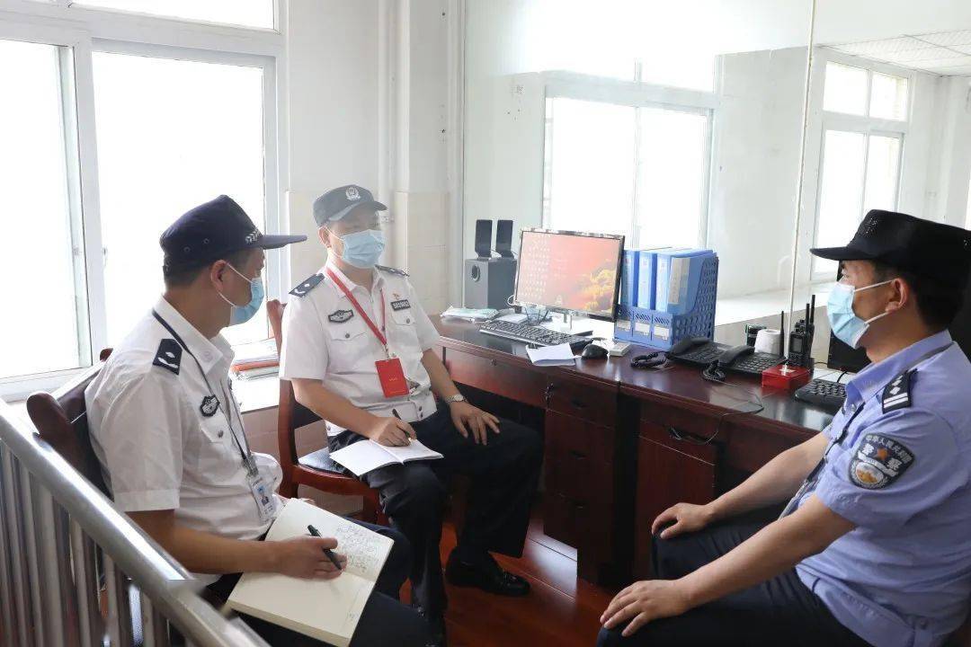 潘光政到渝都监狱调研第一书记履职情况