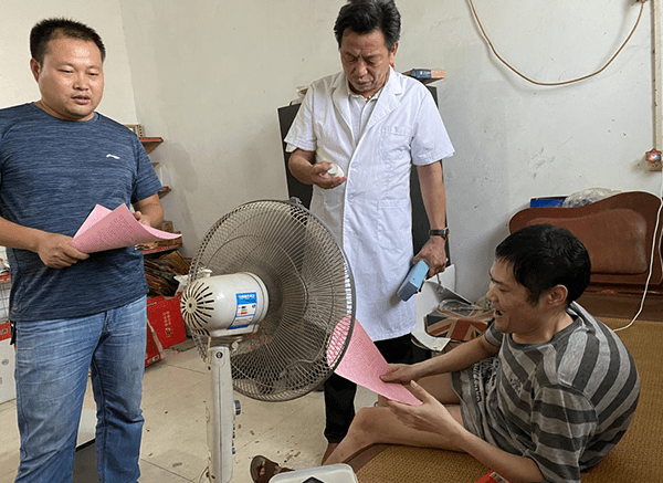 遂平县褚堂街道沟南刘村:家庭签约医生巡诊 助推健康扶贫